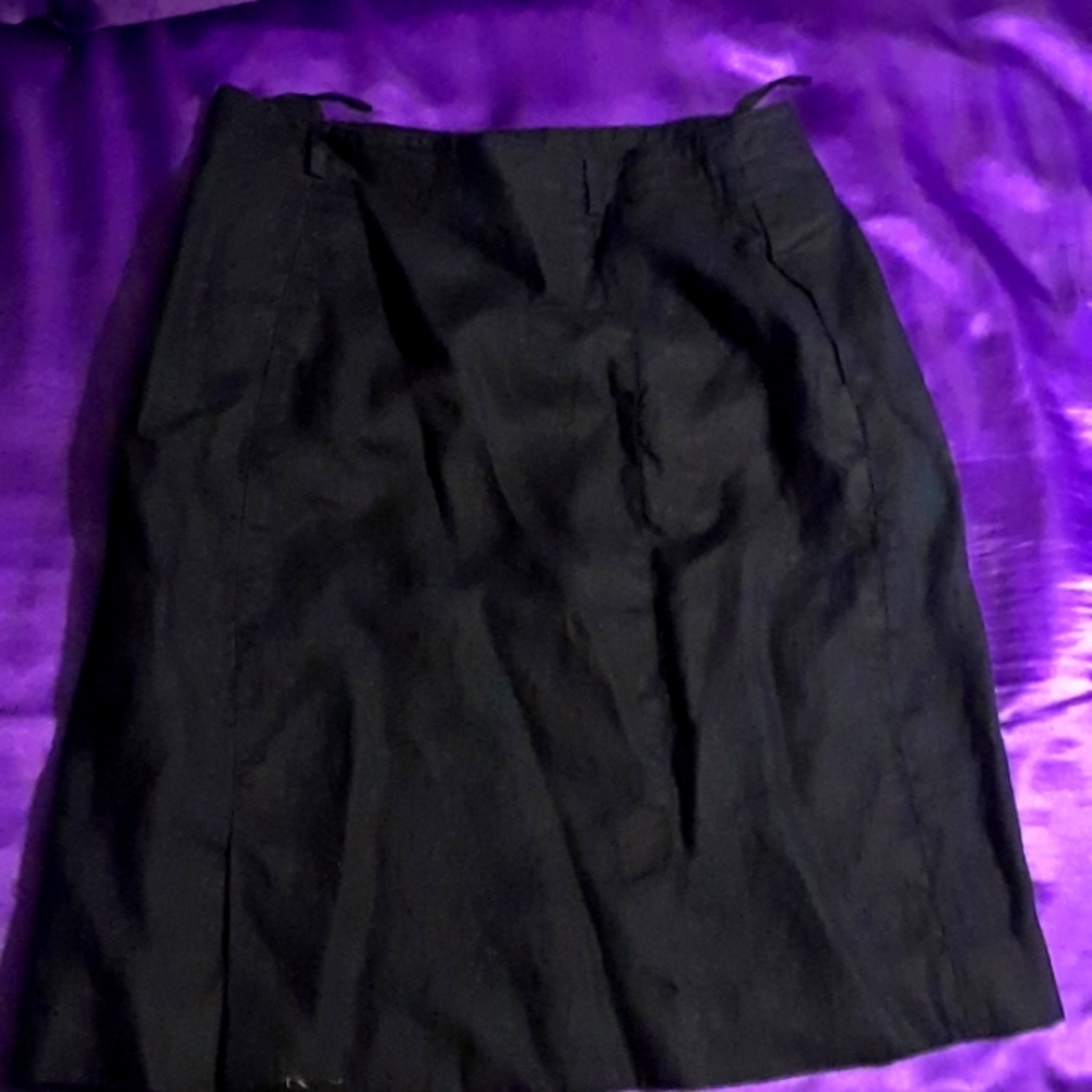 Black mid rise A-line Skirt